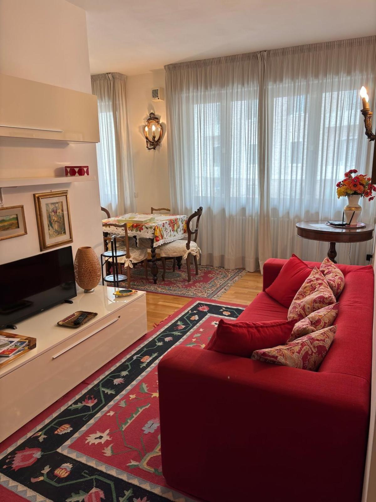 Appartamento Beautiful New Apartment, Near Torre Di
